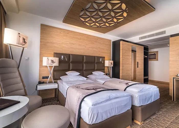 Отель Nosalowy Dwor 4*