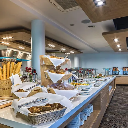 莱兹德西亚诺萨罗伊德瓦酒店 酒店 4*