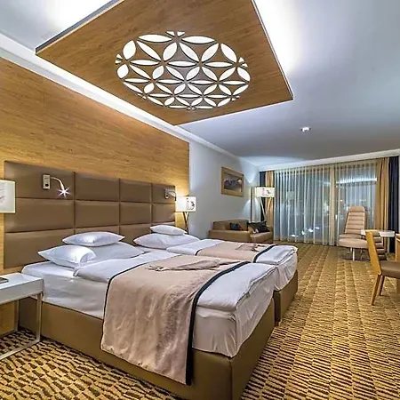 Hotel Nosalowy Dwór Zakopane