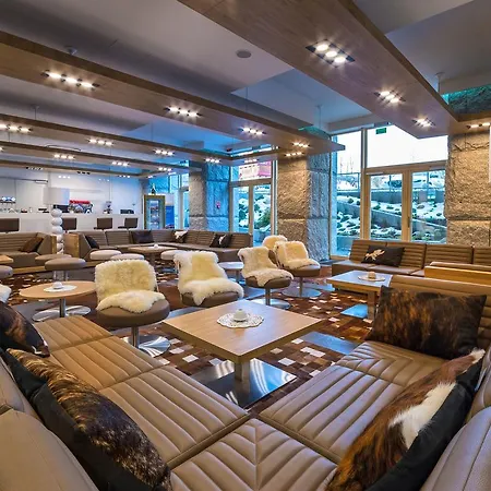 莱兹德西亚诺萨罗伊德瓦酒店 酒店