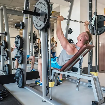 莱兹德西亚诺萨罗伊德瓦酒店 酒店 4*