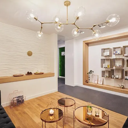 莱兹德西亚诺萨罗伊德瓦酒店 酒店